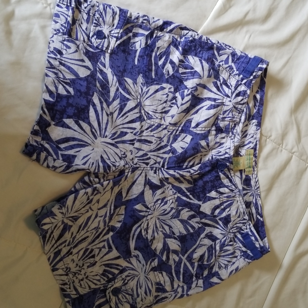 Linen shorts